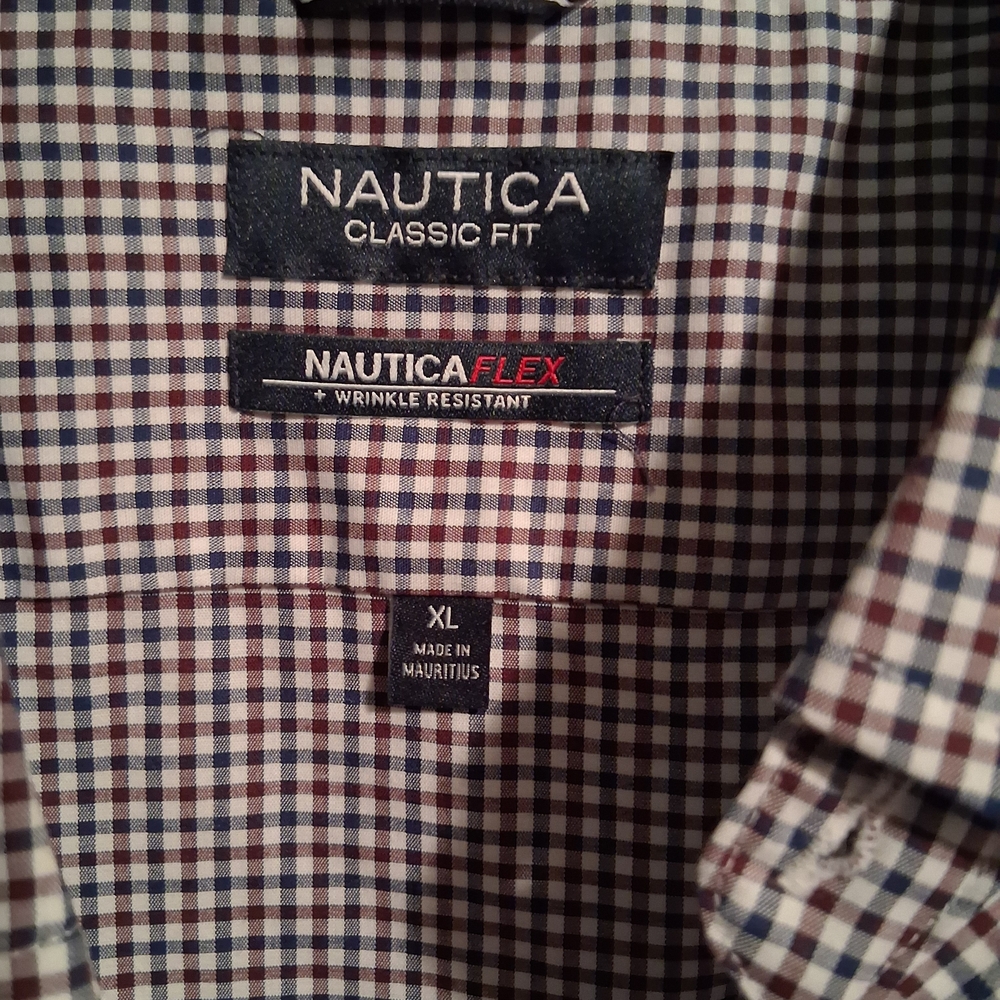Nautica Men's Classic Fit Checkered Shirt - Blue and White